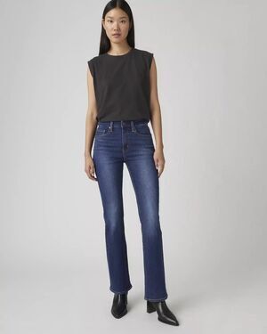 Levi’s 725 Women's High Rise Dark Wash Slim Fit Subtle Bootcut Jeans 25